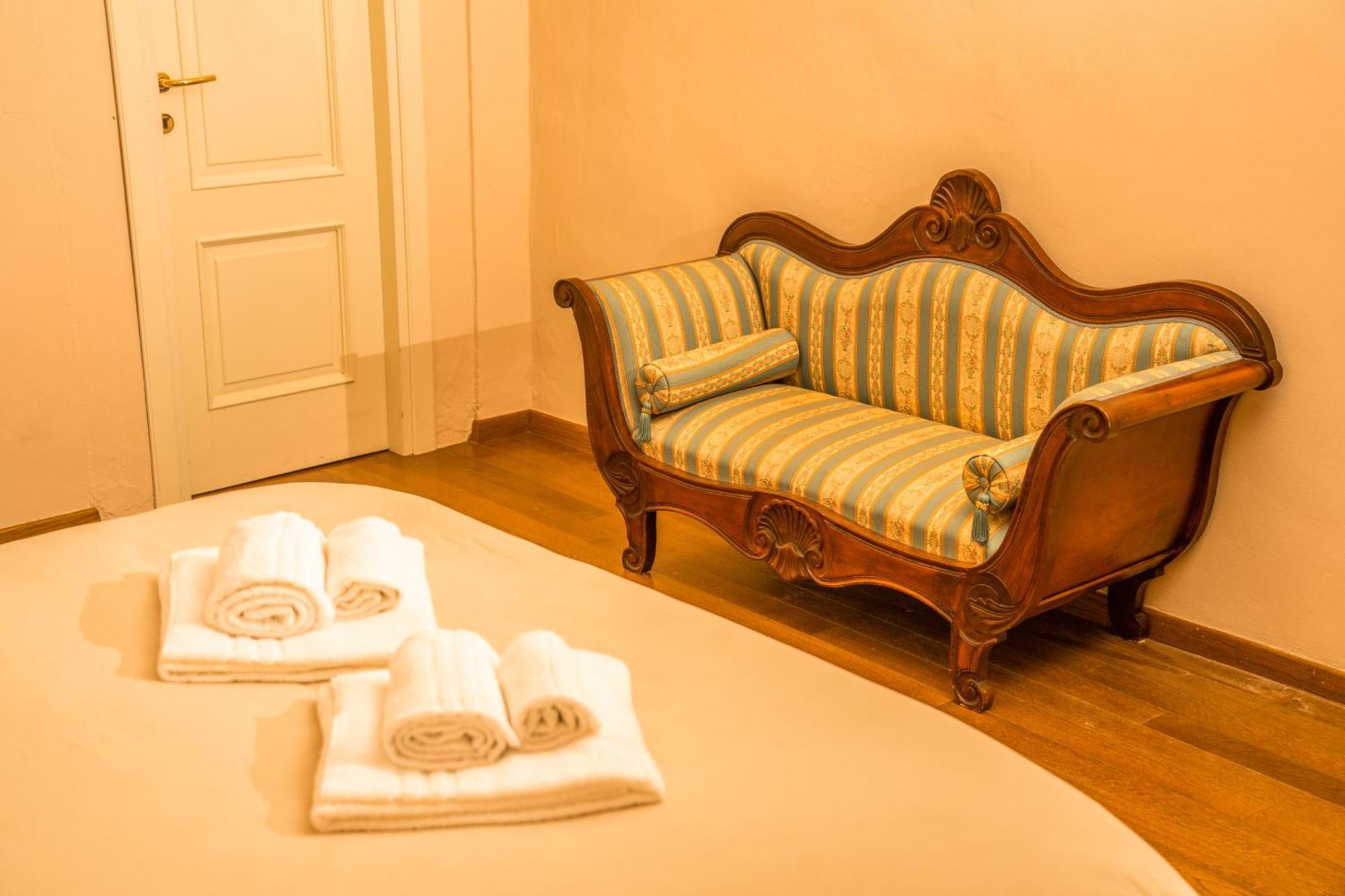 Il Gallo - Charming Apartment In Lucca Heart Kültér fotó